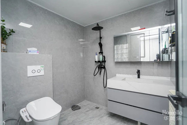 120㎡現(xiàn)代三居室，開放式廚房加島臺設計，這樣的橫廳布局真的很美好